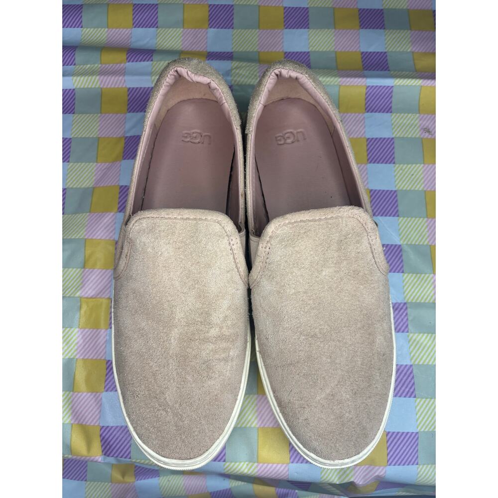 Ugg Juss suede platform slip on sneakers, in a size 10.
